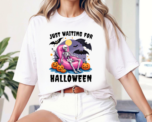 Retro Halloween T-Shirt: Funny Pumpkin & Skeleton Graphic Tee - JennyO