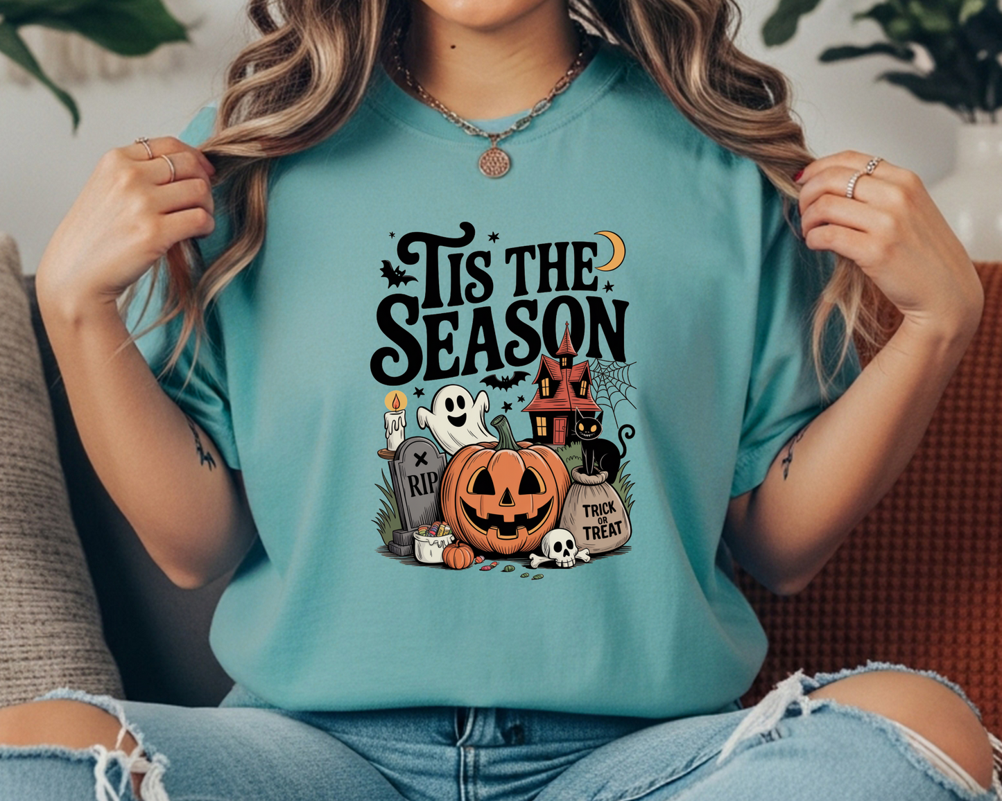 Spooky Season Women's Halloween T-Shirt - Pumking & Ghosts Crewneck - Comfort Colors